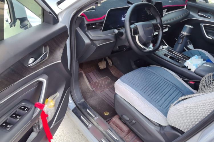 Used Venucia V DD-i 2023 110 km iE Version Driver Seat