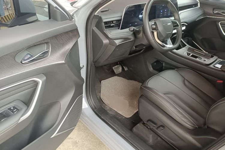 Used Venucia V DD-i 2023 60km iD Version Driver Seat