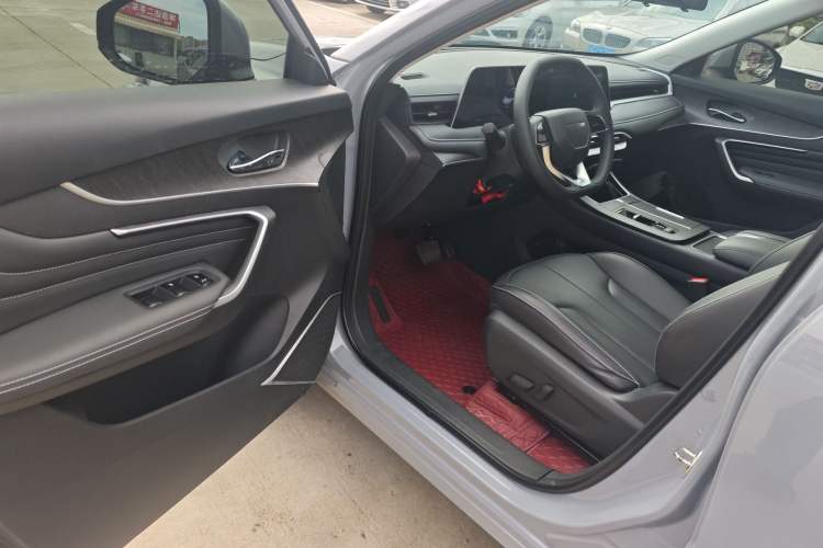 Used Venucia V DD-i 2023 60km iD Version Driver Seat