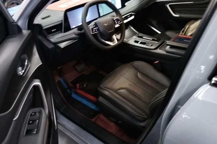 Used Venucia V DD-i 2023 60km iD Version Driver Seat