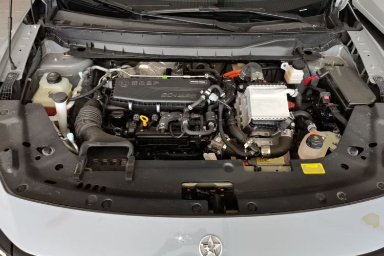 Used Venucia V DD-i 2023 60km iD Version Engine Bay