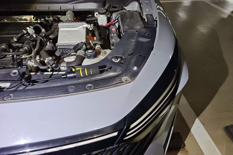 Used Venucia V DD-i 2023 60km iD Version Engine Bay Left