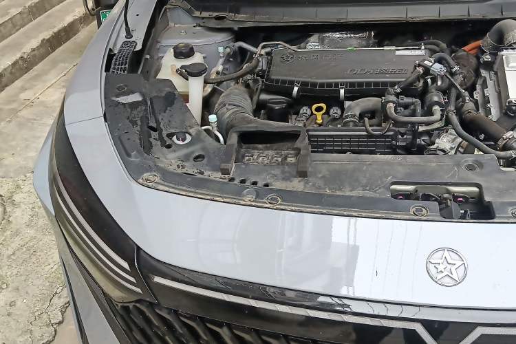 Used Venucia V DD-i 2023 60km iD Version Engine Bay Right