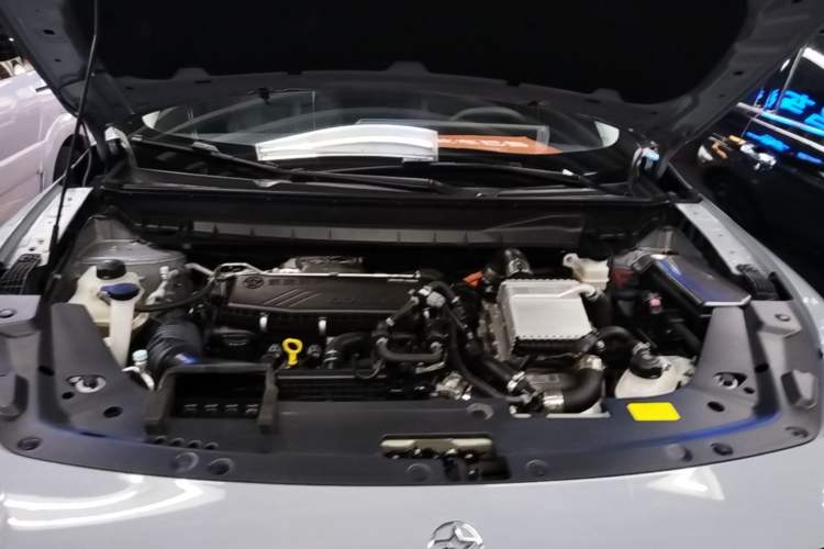 Used Venucia V DD-i 2023 60km iD Version Engine Bay