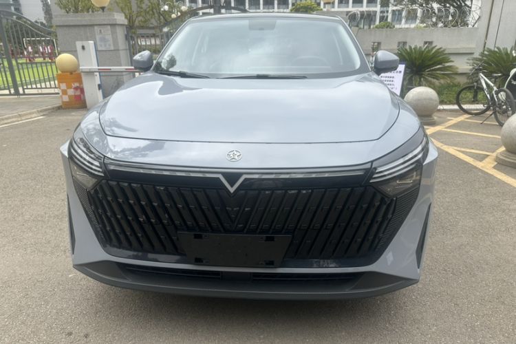 Used Venucia V DD-i 2023 60km iD Version Exterior 6