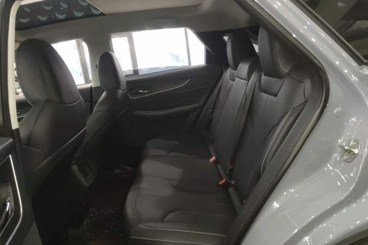 Used Venucia V DD-i 2023 60km iD Version Interior 4