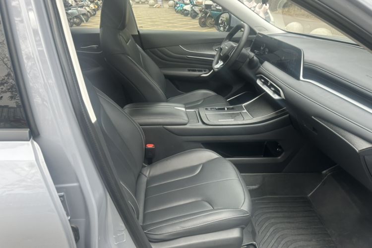 Used Venucia V DD-i 2023 60km iD Version Interior 5