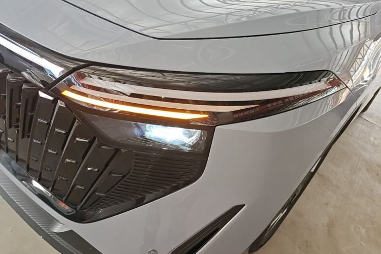 Used Venucia V DD-i 2023 60km iD Version Left Front Headlight