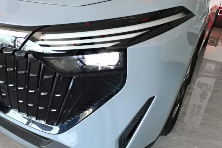 Used Venucia V DD-i 2023 60km iD Version Left Front Headlight