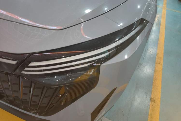 Used Venucia V DD-i 2023 60km iD Version Left Front Headlight