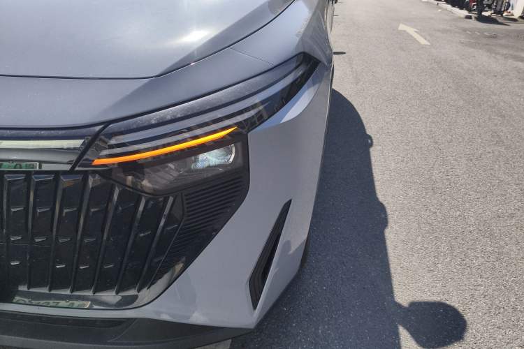 Used Venucia V DD-i 2023 60km iD Version Left Front Headlight