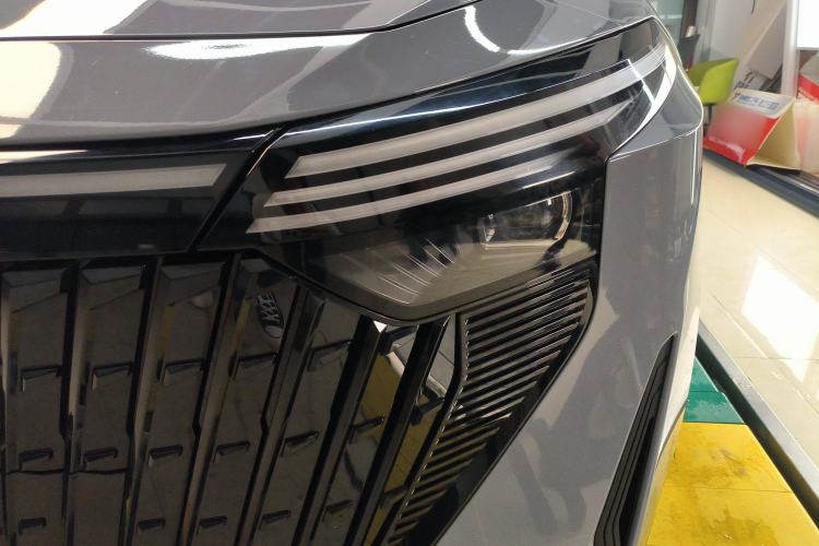 Used Venucia V DD-i 2023 60km iD Version Left Front Headlight