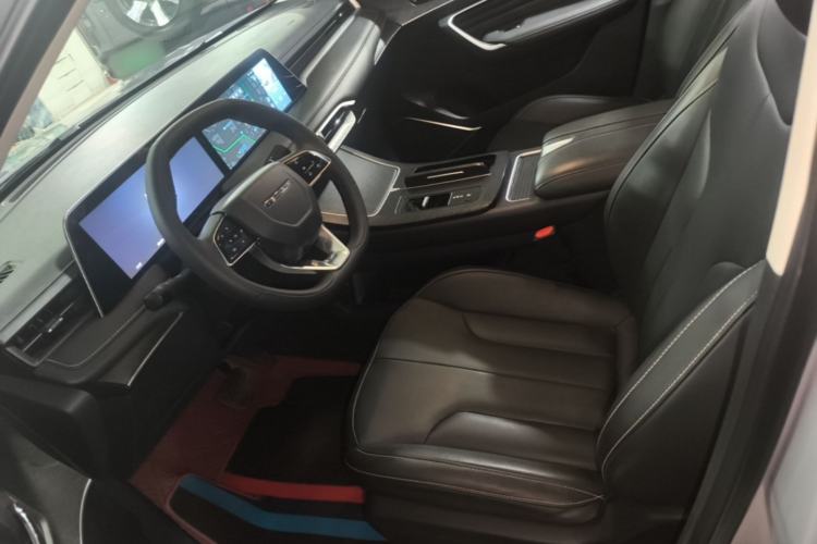 Used Venucia V DD-i 2023 60km iD Version Left Front Seat