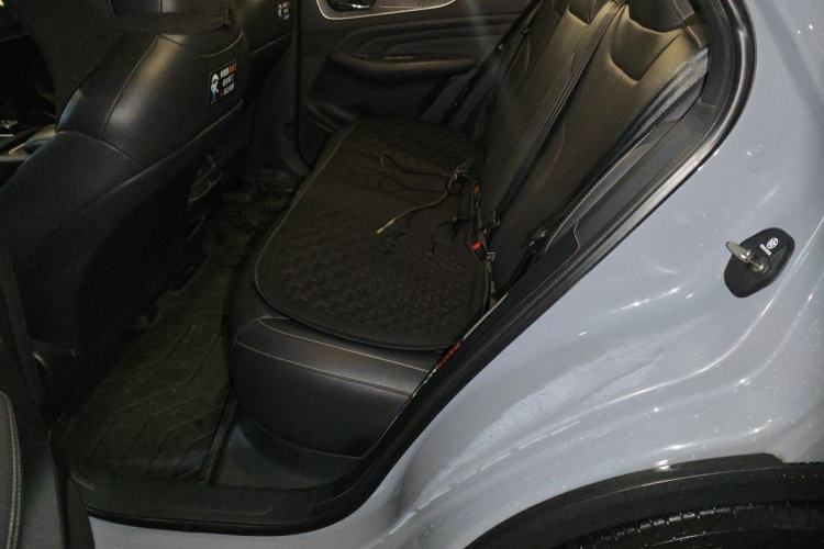 Used Venucia V DD-i 2023 110 km iE Version Left Rear Seat