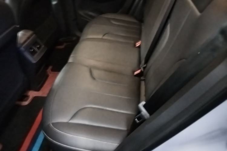 Used Venucia V DD-i 2023 60km iD Version Left Rear Seat