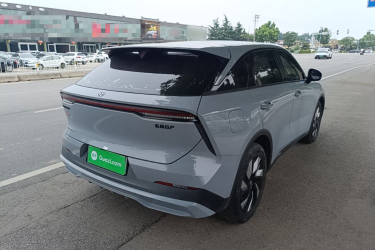 Used Venucia V DD-i 2023 110 km iE Version Rear Right 45 Deg