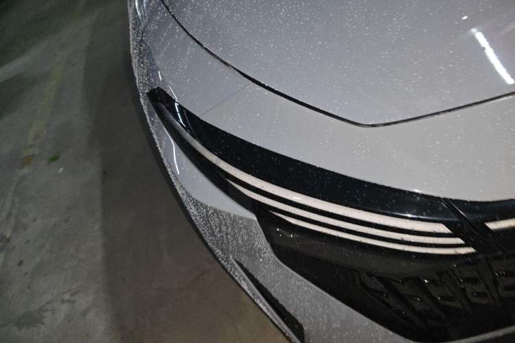 Used Venucia V DD-i 2023 110 km iE Version Right Front Headlight