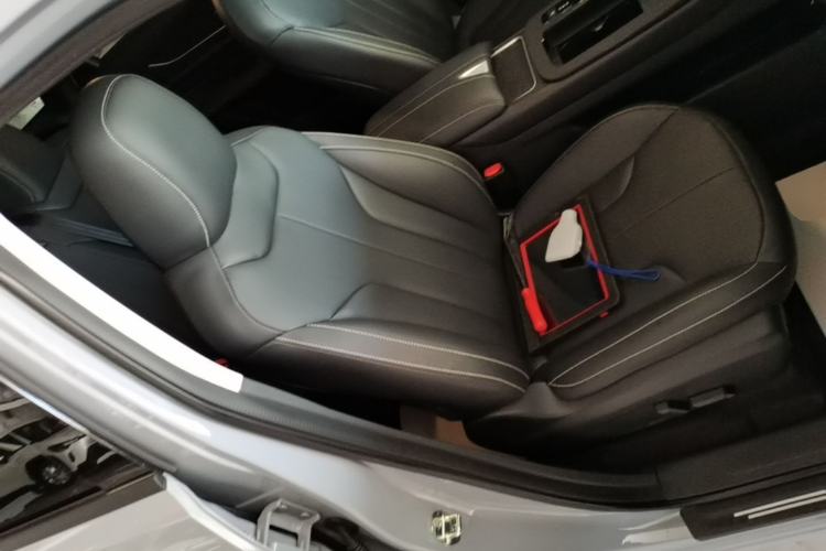 Used Venucia V DD-i 2023 60km iD Version Right Front Seat