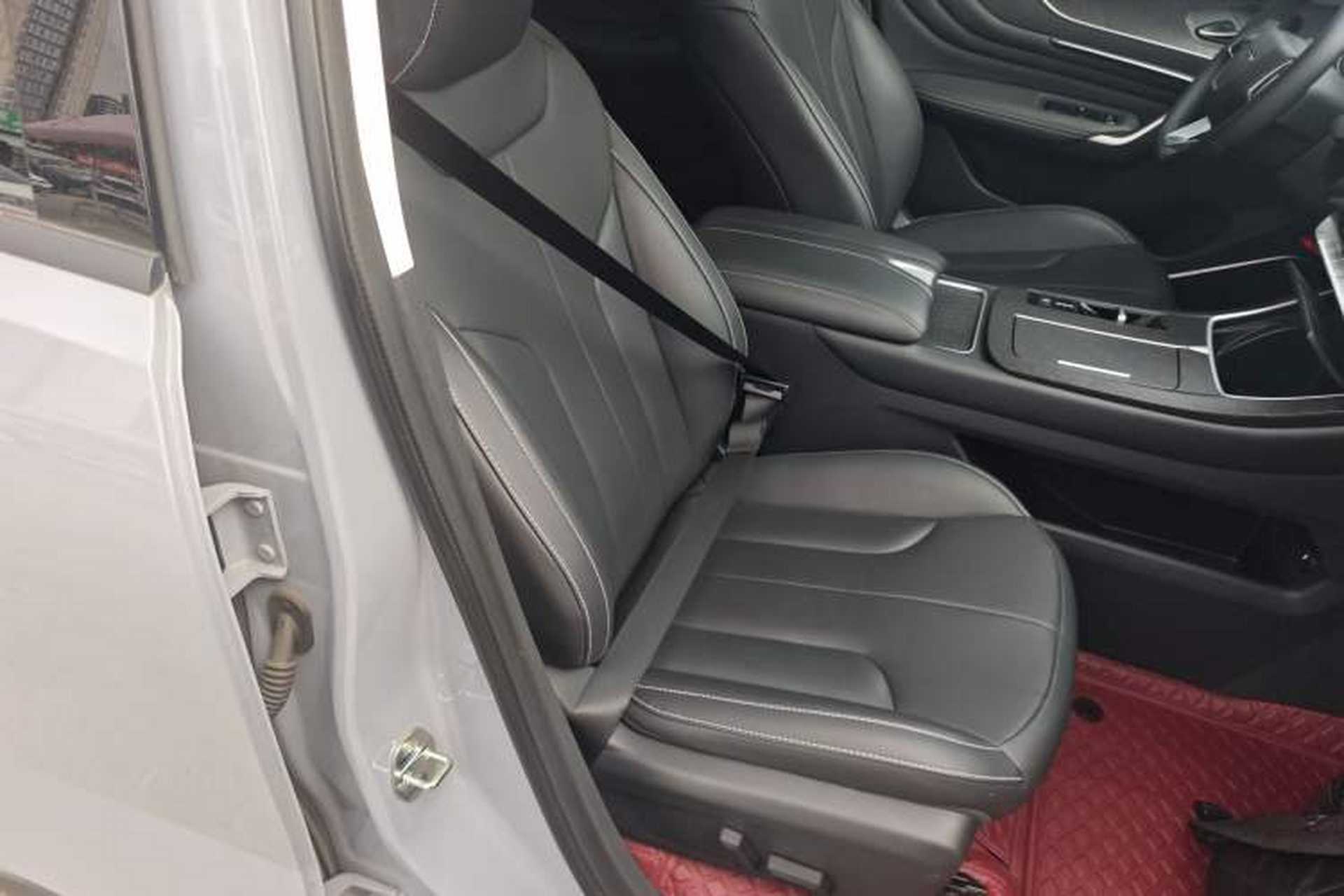 Used Venucia V DD-i 2023 60km iD Version Right Front Seat
