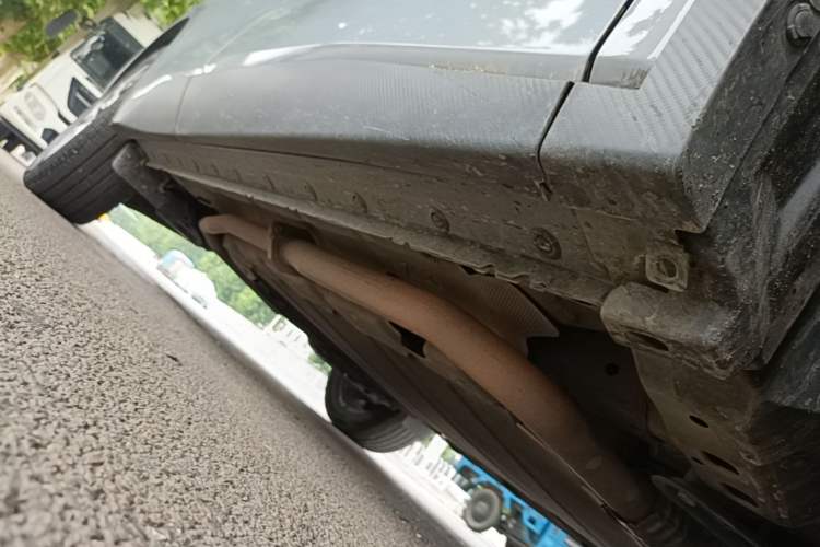 Used Venucia V DD-i 2023 110 km iE Version Right Side Sill