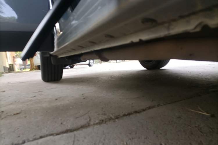 Used Venucia V DD-i 2023 60km iD Version Right Side Sill