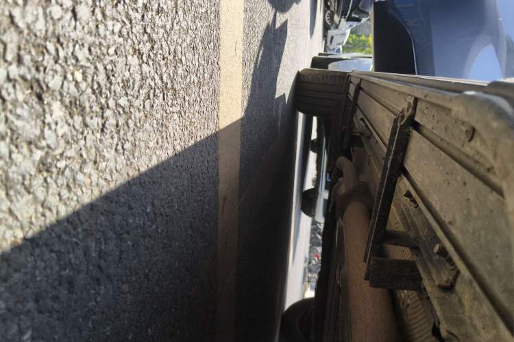 Used Venucia V DD-i 2023 60km iD Version Right Side Sill