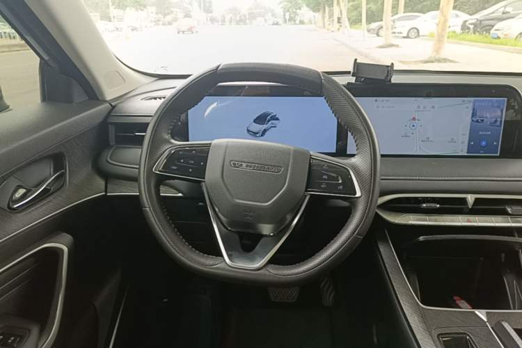 Used Venucia V DD-i 2023 110 km iE Version Steering Wheel