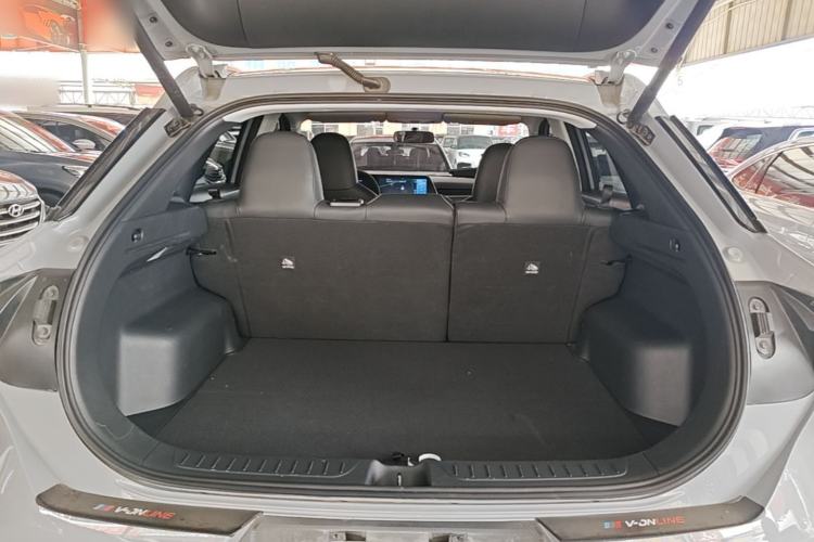 Used Venucia V DD-i 2023 60km iD Version Trunk