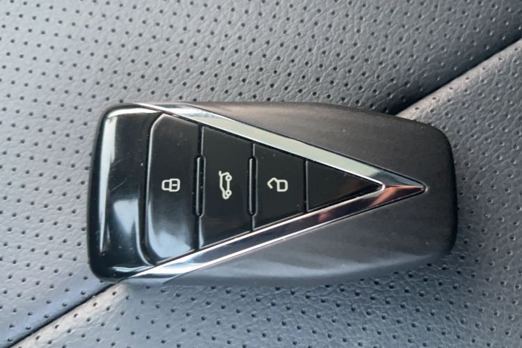 Used Venucia V DD-i 2023 110 km iE Version Vehicle Key