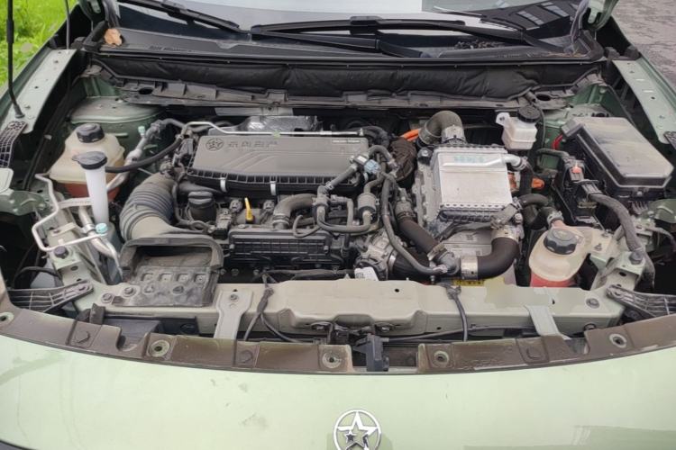 Used Venucia V DD-i 2023 110 km iE Version Engine Bay