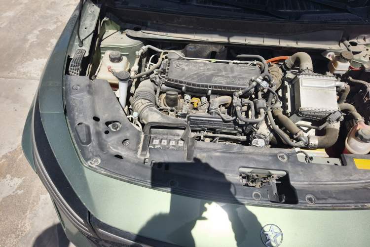 Used Venucia V DD-i 2023 60km iD Version Engine Bay Right