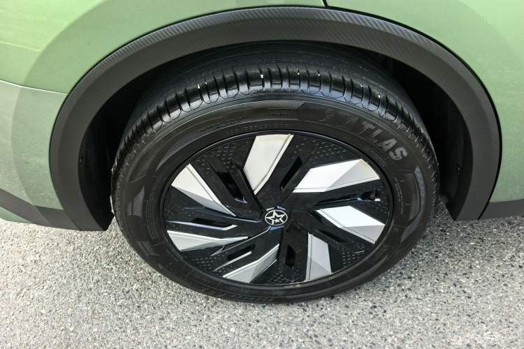 Used Venucia V DD-i 2023 110 km iE Version Exterior 9