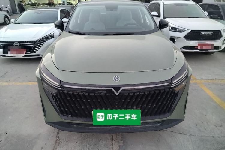 Used Venucia V DD-i 2023 110 km iE Version Front