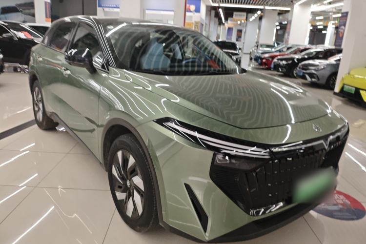 Used Venucia V DD-i 2023 110 km iE Version Front Right 45 Deg