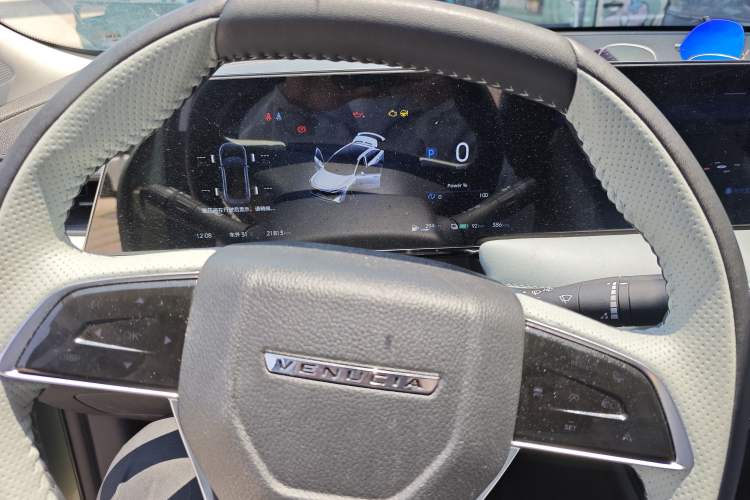 Used Venucia V DD-i 2023 110km iT Version Instrument Cluster