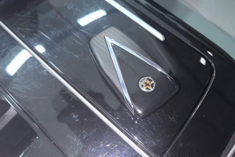 Used Venucia V DD-i 2023 110 km iE Version Interior 1