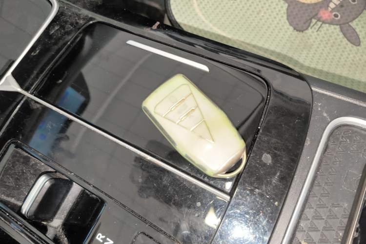 Used Venucia V DD-i 2023 110 km iE Version Interior 1