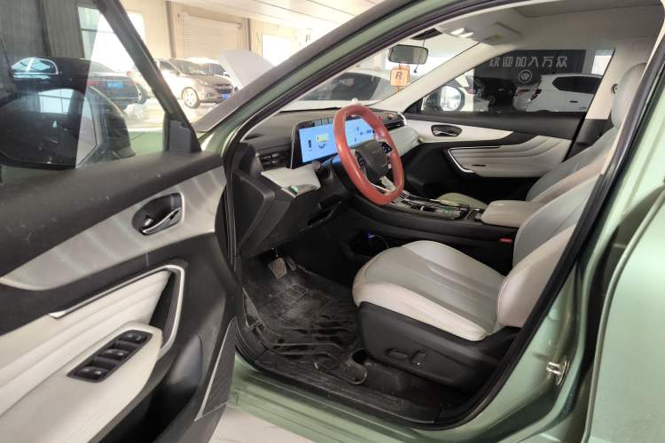 Used Venucia V DD-i 2023 110 km iE Version Interior 3