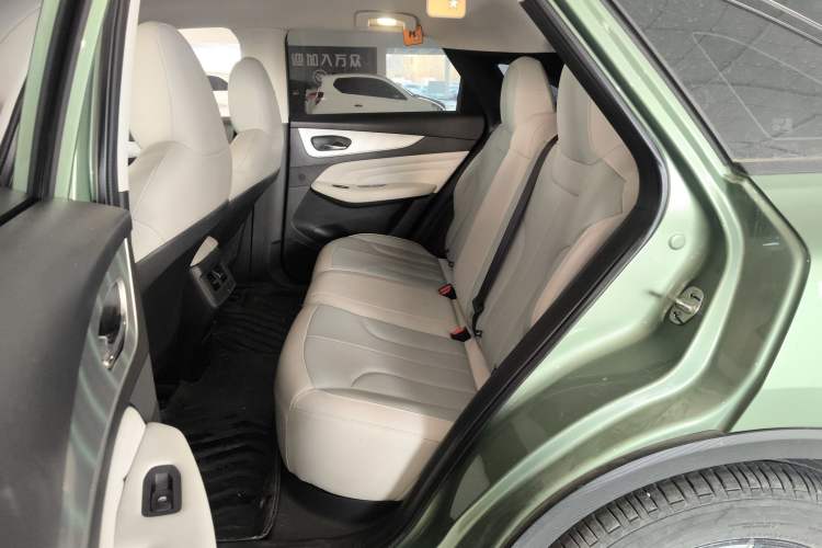 Used Venucia V DD-i 2023 110 km iE Version Interior 4