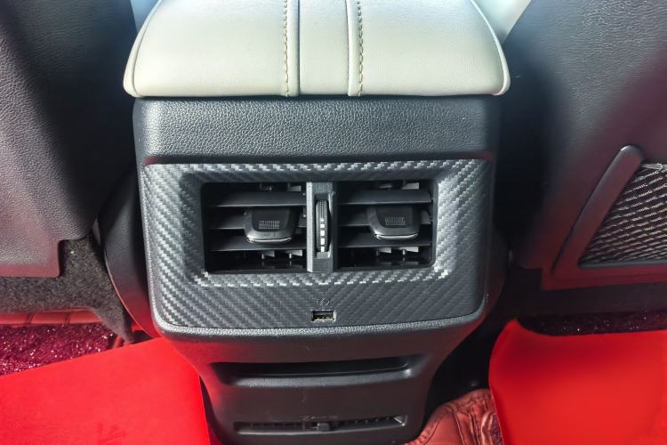 Used Venucia V DD-i 2023 110 km iE Version Interior 5