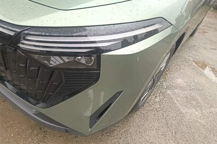Used Venucia V DD-i 2023 110 km iE Version Left Front Headlight