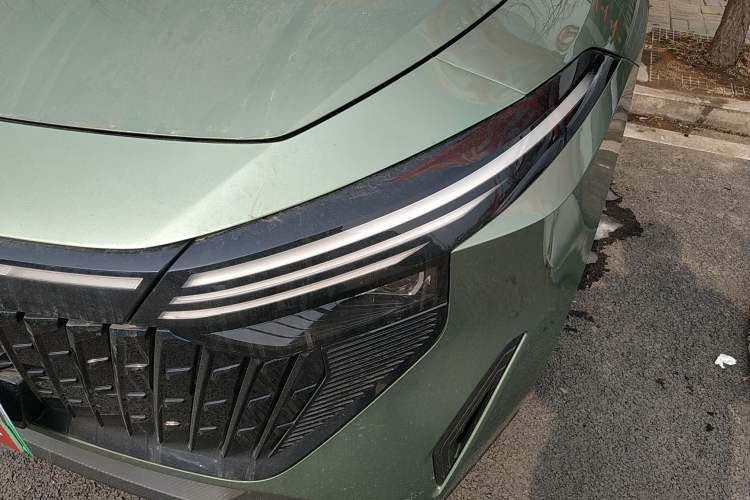 Used Venucia V DD-i 2023 110 km iE Version Left Front Headlight