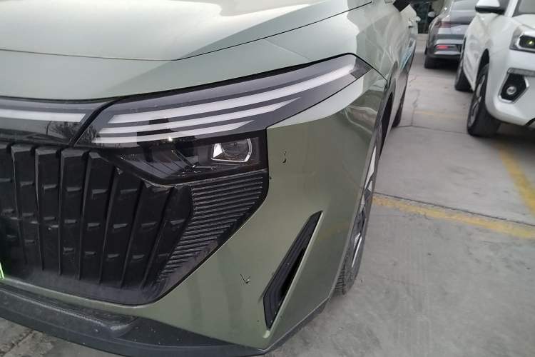 Used Venucia V DD-i 2023 110 km iE Version Left Front Headlight