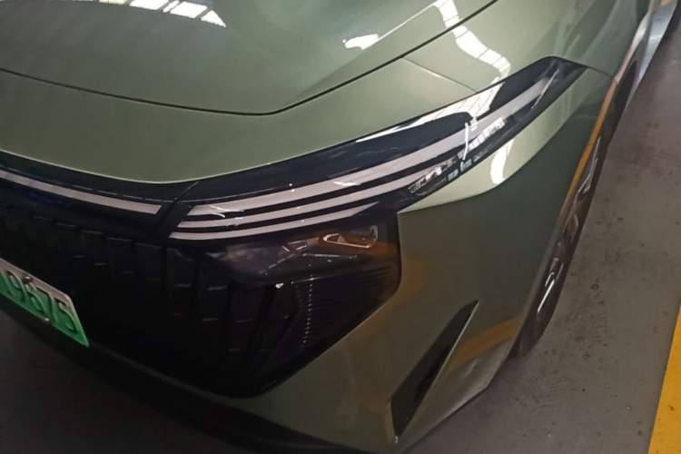 Used Venucia V DD-i 2023 110 km iE Version Left Front Headlight