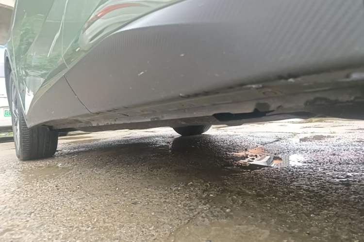 Used Venucia V DD-i 2023 110 km iE Version Left Side Sill