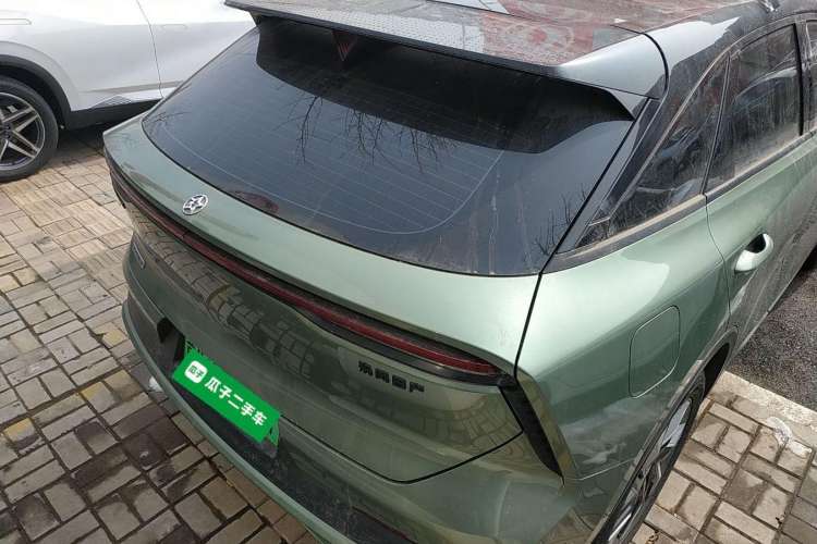 Used Venucia V DD-i 2023 110 km iE Version Rear