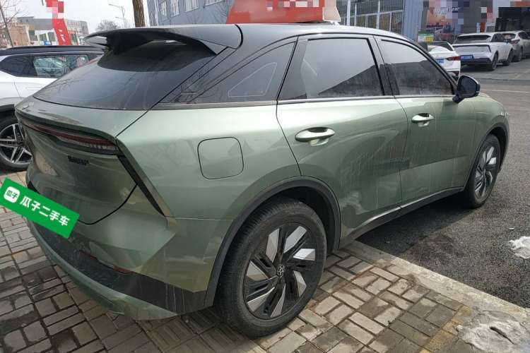 Used Venucia V DD-i 2023 110 km iE Version Rear Right 45 Deg