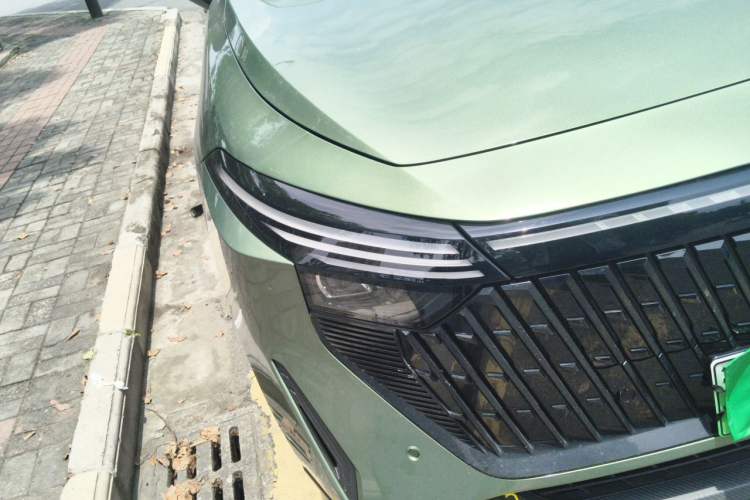 Used Venucia V DD-i 2023 110km iT Version Right Front Headlight