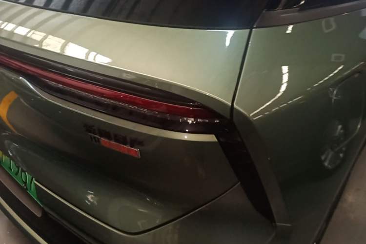 Used Venucia V DD-i 2023 110 km iE Version Right Rear Taillight