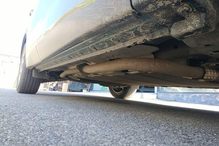 Used Venucia V DD-i 2023 110 km iE Version Right Side Sill